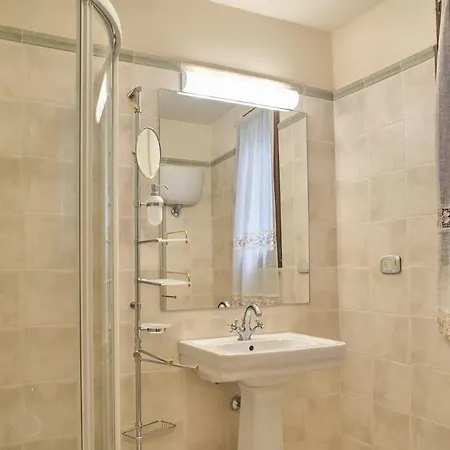 Apartamento La Torre Historic Charm On The Main Corso