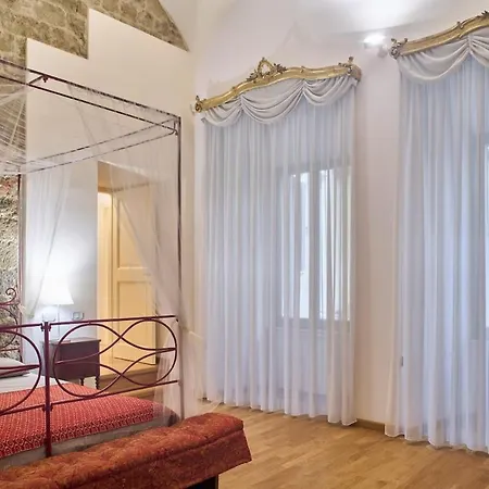 Lejlighed La Torre Historic Charm On The Main Corso *
